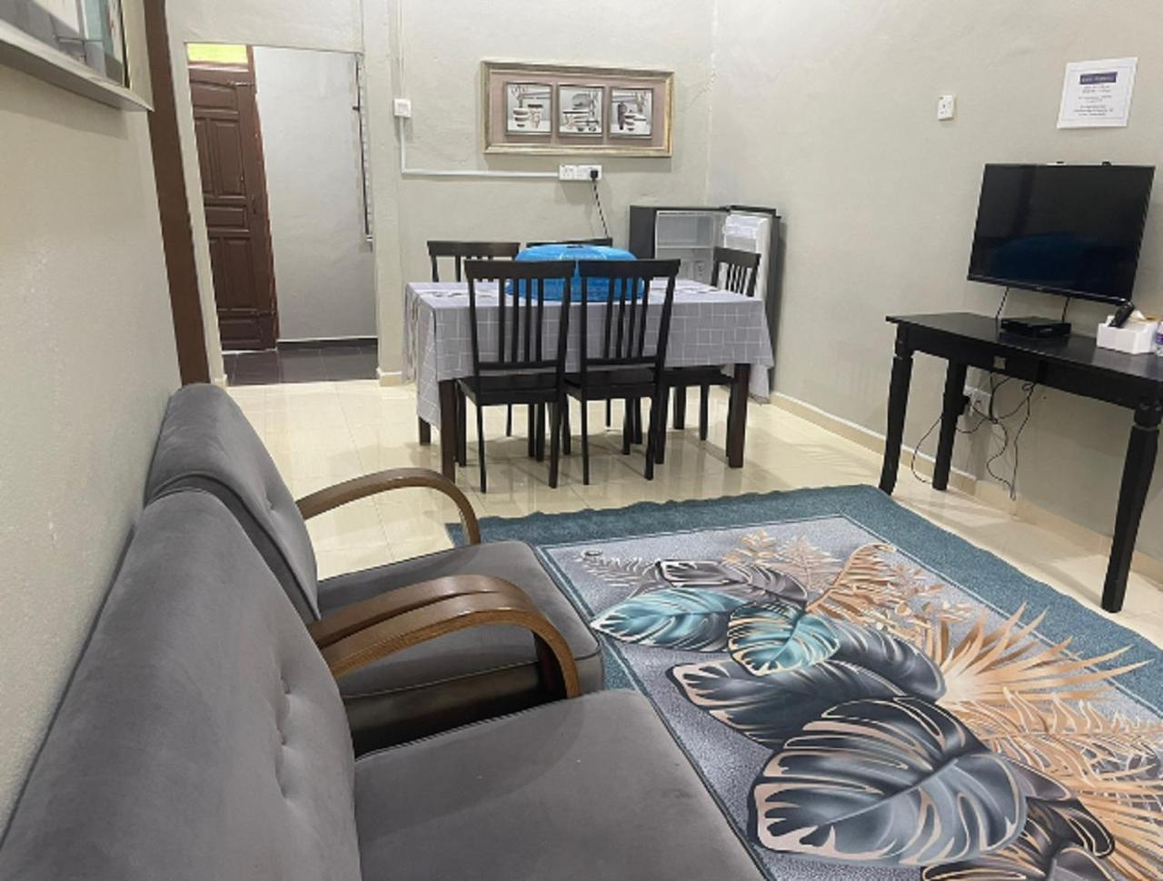 Faris'S Homestay & Resort Pasir Puteh Bagian luar foto